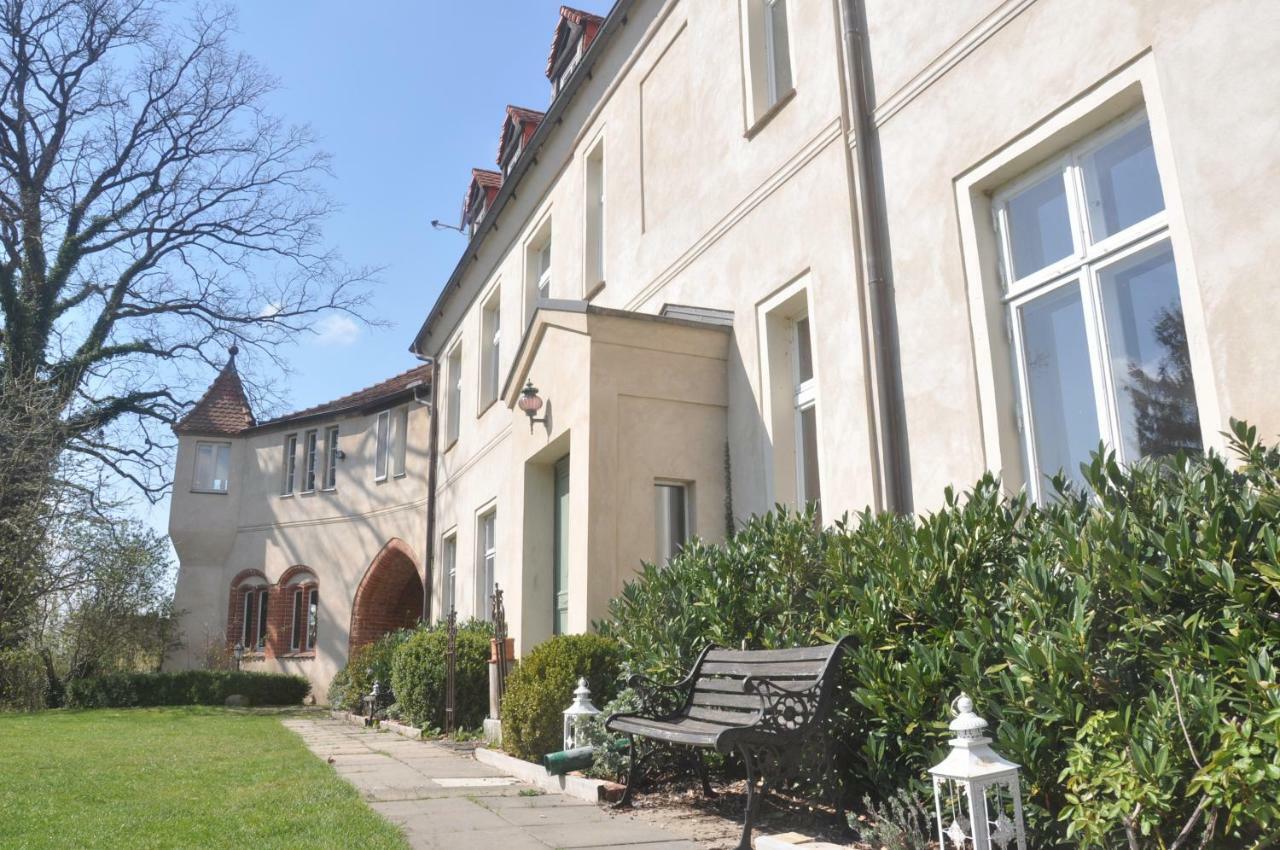 Apartment Fuer 4 Personen Im Schloss Neuhausen Berge  外观 照片